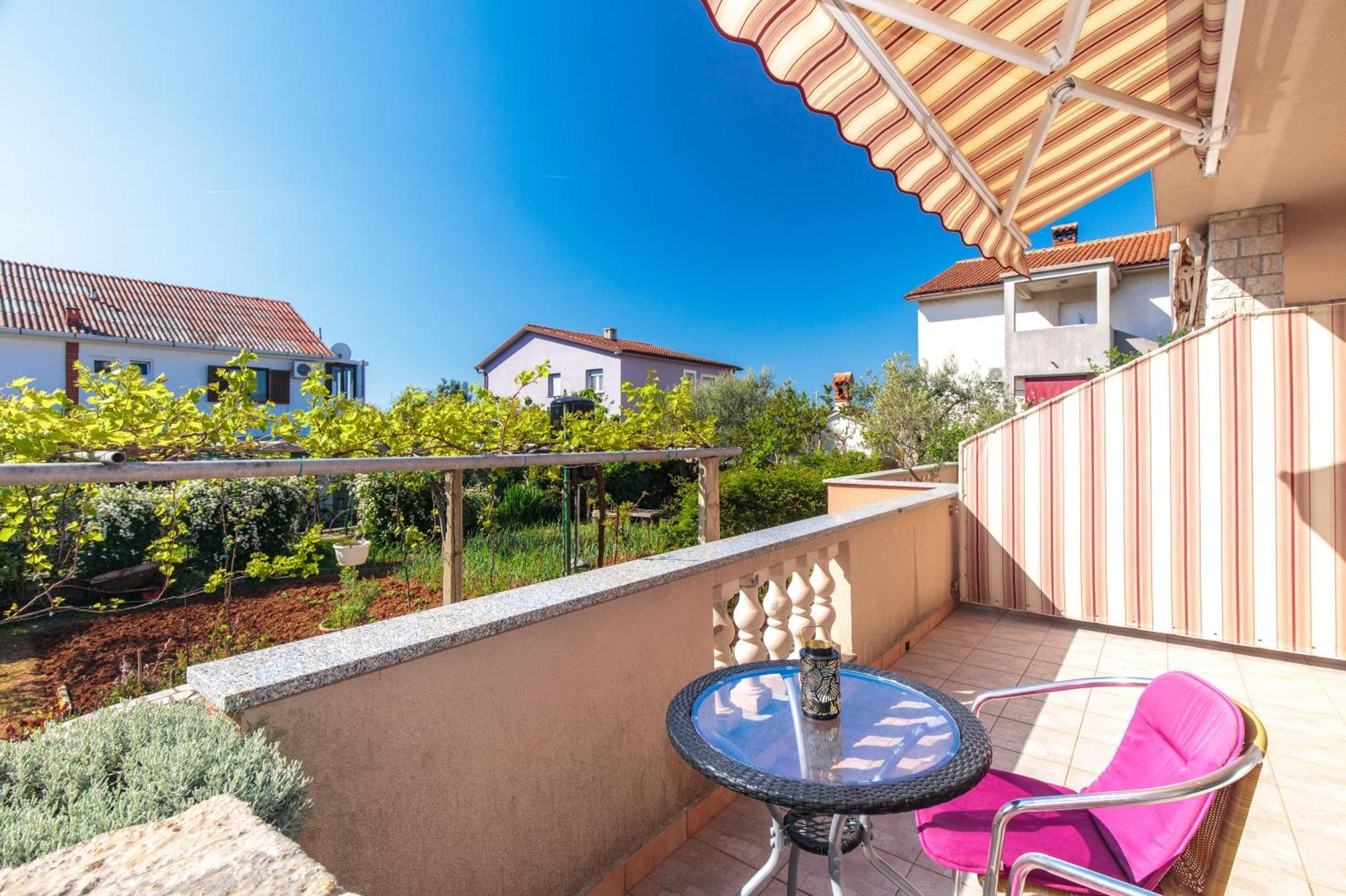 Apartment Todor Krk Town Exterior photo